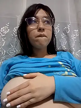 Snapshot of lareinalareinadelanal chatting on 2, 11, 2025 lareinalareinadelanal online show from 2, 11, 2025