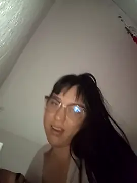 Snapshot of lareinalareinadelanal chatting on 16, 12, 2025 lareinalareinadelanal online show from 16, 12, 2025