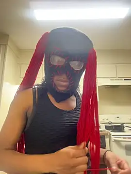 masked doll kashi online show from 23, 4, 2026