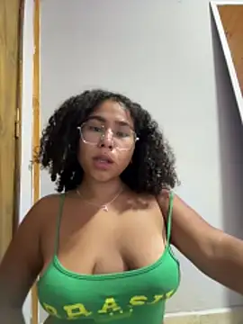 Snapshot of anto_rochiz chatting on 2, 3, 2026 anto rochiz online show from 2, 3, 2026