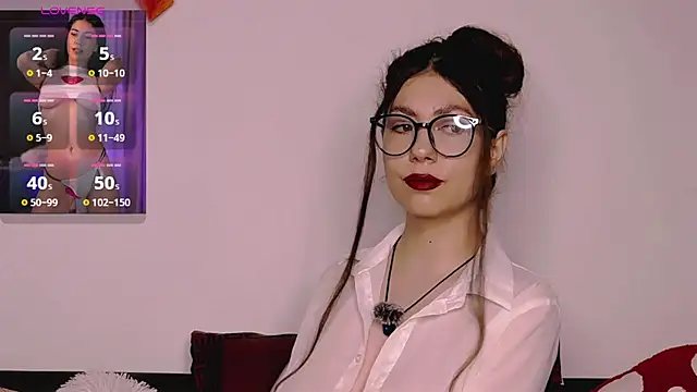 Snapshot of M1kaylaRaven chatting on 25, 10, 2025 M1kaylaRaven online show from 25, 10, 2025