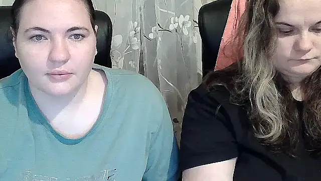 HollyXEva online show from 8, 10, 2025