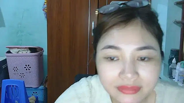 Uhem112 online show from 8, 10, 2025