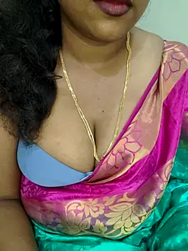 Snapshot of Anu_Reddy_10 chatting on 18, 9, 2025 Anu Reddy 10 online show from 18, 9, 2025