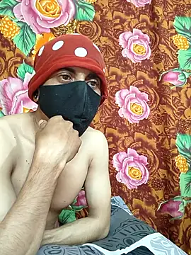 Seducing couple online show from 3, 2, 2026