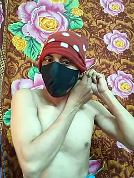 Seducing couple online show from 5, 2, 2026