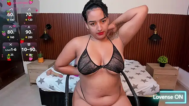 Snapshot of ElectraRose_ chatting on 24, 10, 2025 ElectraRose online show from 24, 10, 2025