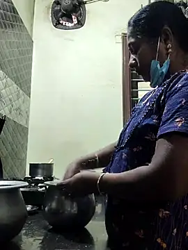 papukurty online show from 10, 11, 2025