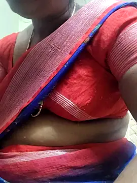 Snapshot of papukurty chatting on 4, 12, 2025 papukurty online show from 4, 12, 2025