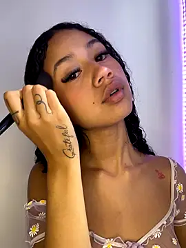 Snapshot of jadee8 chatting on 26, 9, 2025 jadee8 online show from 26, 9, 2025