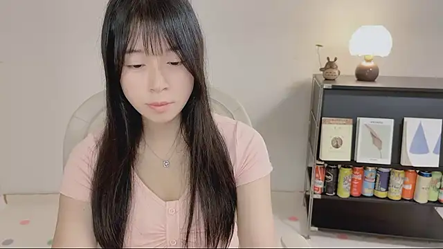 Snapshot of Onechestnut chatting on 13, 5, 2026 Onechestnut online show from 13, 5, 2026