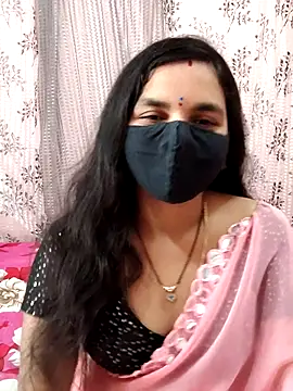 Snapshot of Lalitha-1995 chatting on 21, 12, 2025 Lalitha-1995 online show from 21, 12, 2025