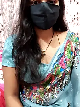 Snapshot of Lalitha-1995 chatting on 7, 1, 2026 Lalitha-1995 online show from 7, 1, 2026