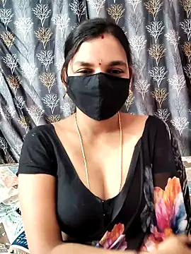 Snapshot of Lalitha-1995 chatting on 23, 3, 2026 Lalitha-1995 online show from 23, 3, 2026