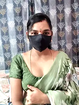 Snapshot of Lalitha-1995 chatting on 5, 4, 2026 Lalitha-1995 online show from 5, 4, 2026