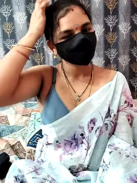 Snapshot of Lalitha-1995 chatting on 9, 4, 2026 Lalitha-1995 online show from 9, 4, 2026