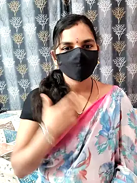 Snapshot of Lalitha-1995 chatting on 10, 4, 2026 Lalitha-1995 online show from 10, 4, 2026