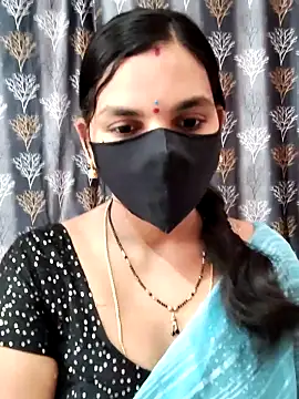 Snapshot of Lalitha-1995 chatting on 19, 5, 2026 Lalitha-1995 online show from 19, 5, 2026
