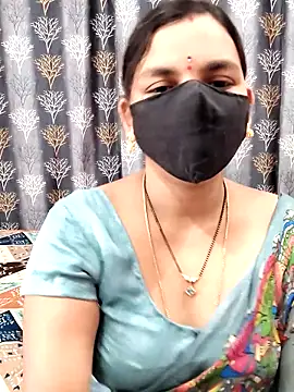 Snapshot of Lalitha-1995 chatting on 2, 6, 2026 Lalitha-1995 online show from 2, 6, 2026