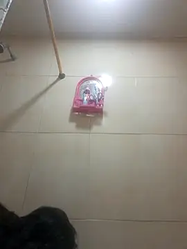 ValentinaBreats online show from 10, 10, 2025