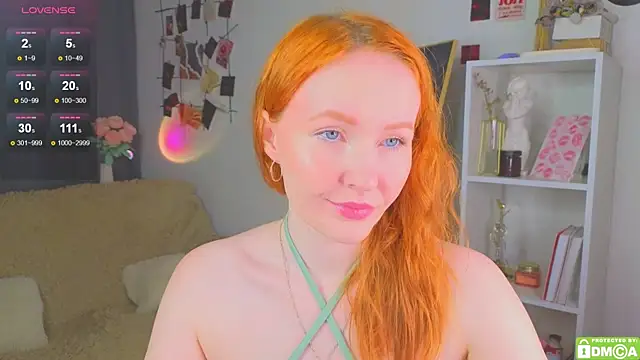 JoyceJones online show from 8, 10, 2025