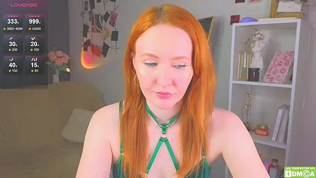 JoyceJones online show from 11, 10, 2025