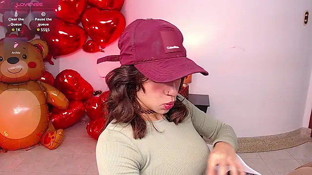 Snapshot of miascarlet_16 chatting on 6, 10, 2025 miascarlet 16 online show from 6, 10, 2025