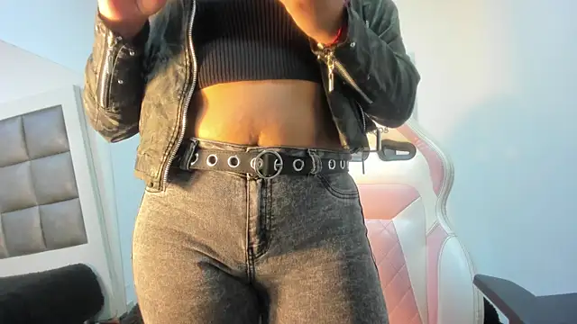 Snapshot of Mia_lopez__ chatting on 19, 9, 2025 Mia lopez online show from 19, 9, 2025