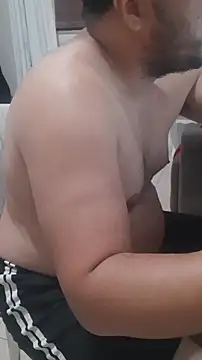 Snapshot of Urso_Nerd chatting on 29, 10, 2025 Urso Nerd online show from 29, 10, 2025