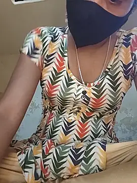 Snapshot of ranisanthutelugu chatting on 25, 11, 2025 ranisanthutelugu online show from 25, 11, 2025