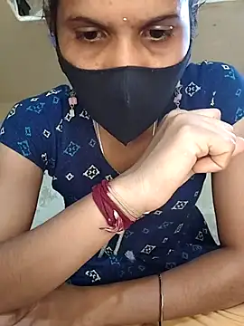 Snapshot of ranisanthutelugu chatting on 26, 11, 2025 ranisanthutelugu online show from 26, 11, 2025