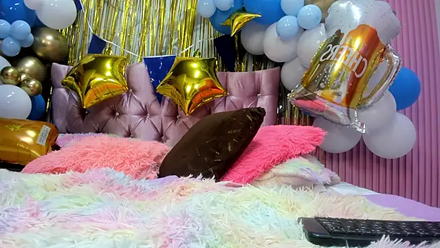 Mindy 19 online show from 22, 9, 2025