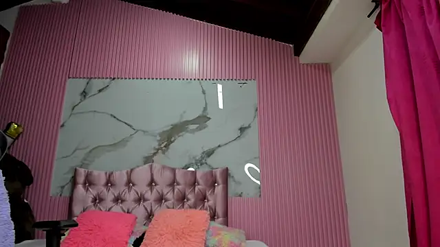 Mindy 19 online show from 8, 11, 2025