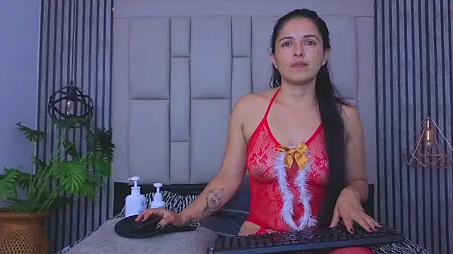 bryonycutee online show from 15, 5, 2026