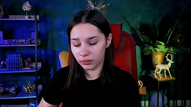 KimClarks  online show from 18, 11, 2025