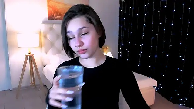 Snapshot of KimClarks_ chatting on 17, 2, 2026 KimClarks online show from 17, 2, 2026