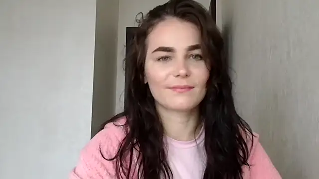 Silviaa a online show from 14, 12, 2025