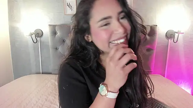 Snapshot of GiannaSlimJB chatting on 26, 9, 2025 GiannaSlimJB online show from 26, 9, 2025