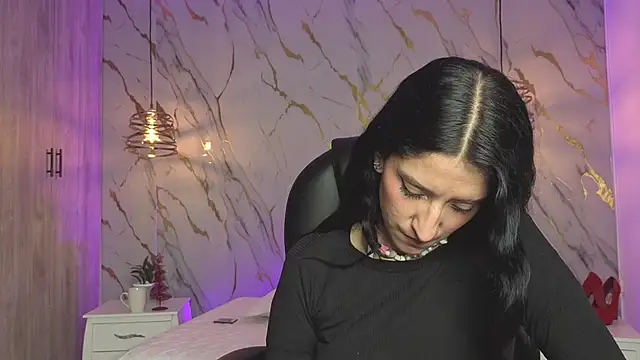 Scaarlettfox online show from 5, 12, 2025