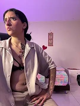 Scaarlettfox online show from 7, 4, 2026