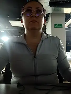 Romina693 online show from 4, 10, 2025