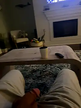 Snapshot of cyclone1212 chatting on 18, 11, 2025 cyclone1212 online show from 18, 11, 2025