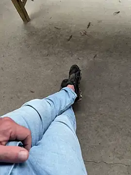 Snapshot of cyclone1212 chatting on 23, 11, 2025 cyclone1212 online show from 23, 11, 2025