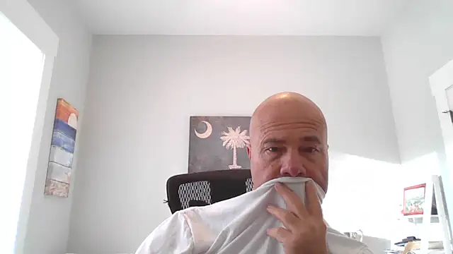 Snapshot of cyclone1212 chatting on 25, 11, 2025 cyclone1212 online show from 25, 11, 2025