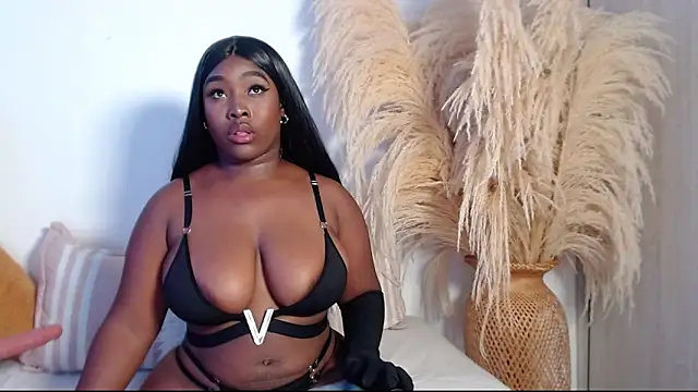 XYOMARAWILD online show from 13, 10, 2025