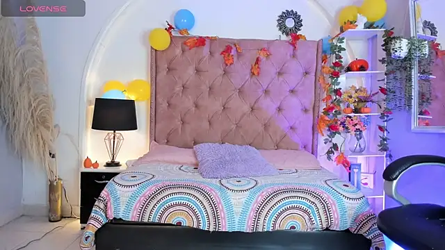 SwettRenata  online show from 30, 9, 2025