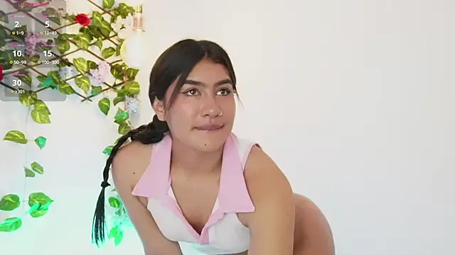 saraBow online show from 18, 9, 2025