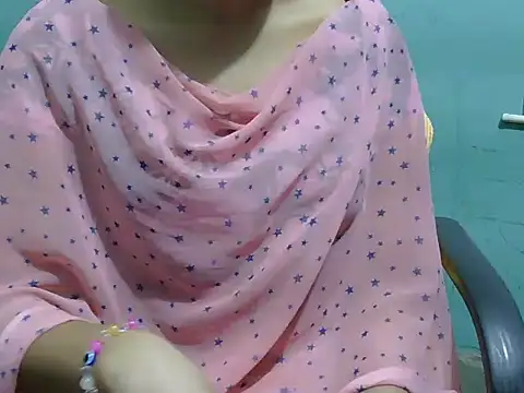 Snapshot of lovely_soniya chatting on 4, 11, 2025 lovely soniya online show from 4, 11, 2025