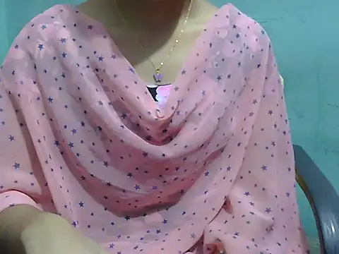 Snapshot of lovely_soniya chatting on 6, 11, 2025 lovely soniya online show from 6, 11, 2025