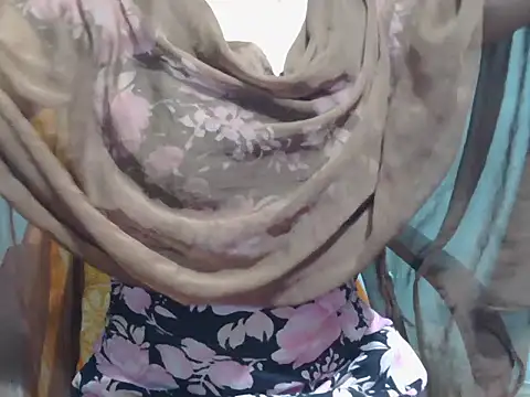 Snapshot of lovely_soniya chatting on 21, 11, 2025 lovely soniya online show from 21, 11, 2025